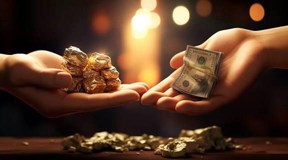 HUI and Gold Price Chart